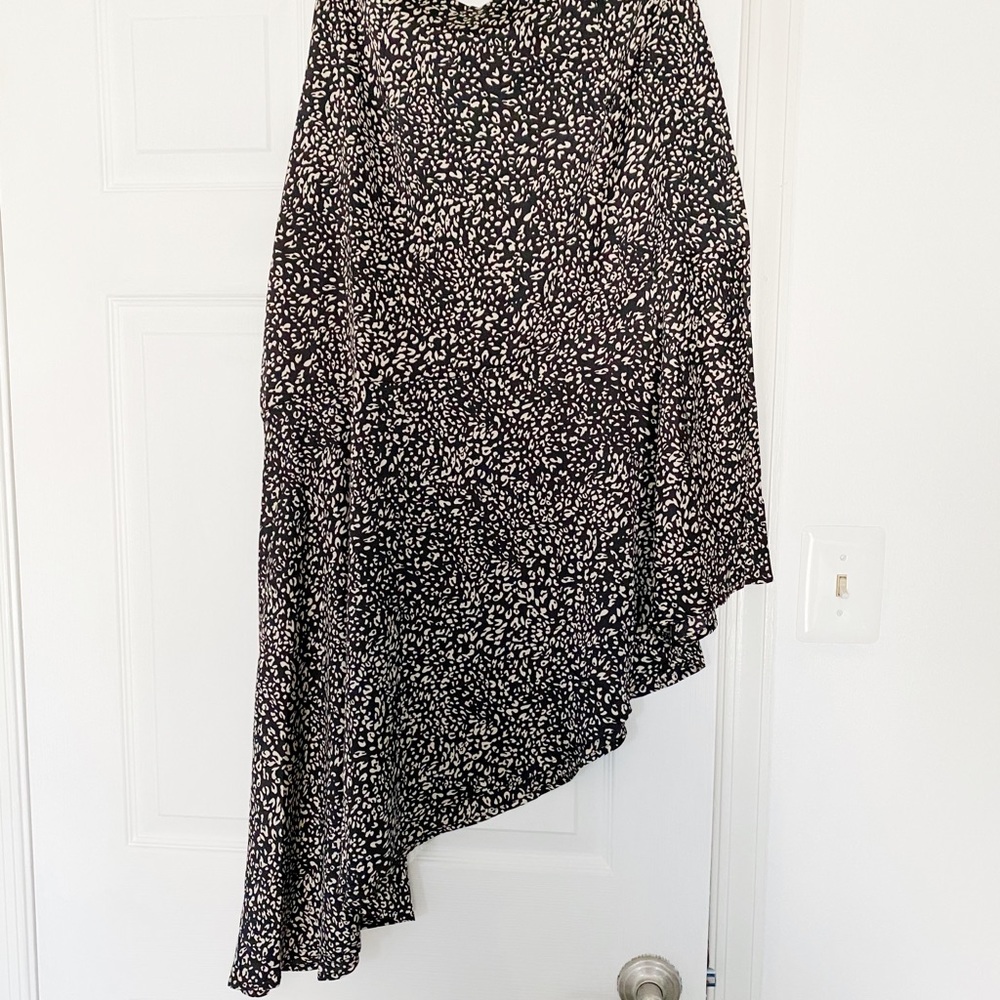 Patterned satin asymmetrical skirt